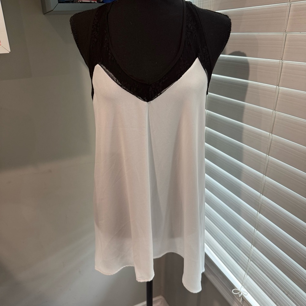 BELLATRIX Black‎ and White Women's Top